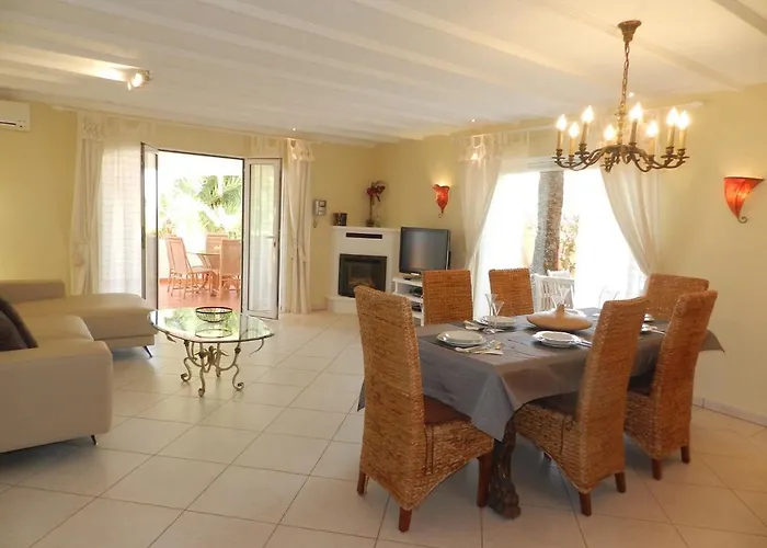 Villa Ambiente 8 Personas *