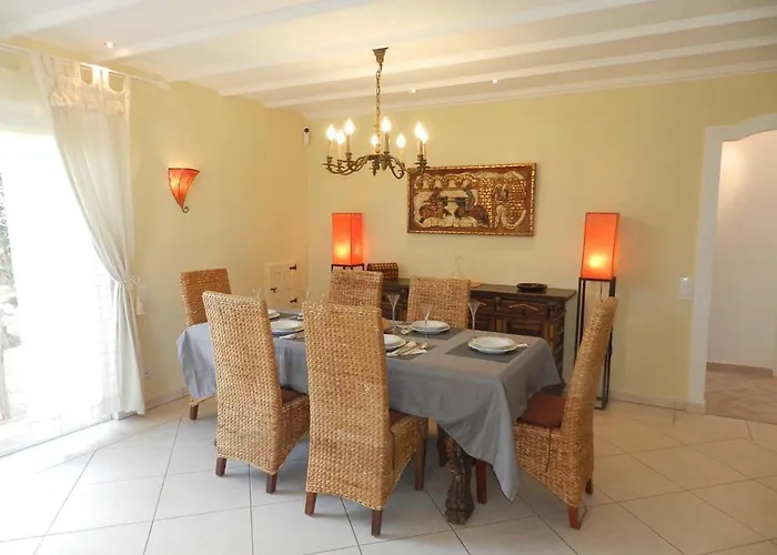 Ambiente 8 Personas Calpe