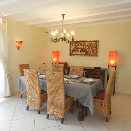 Ambiente 8 Personas Κάλπε